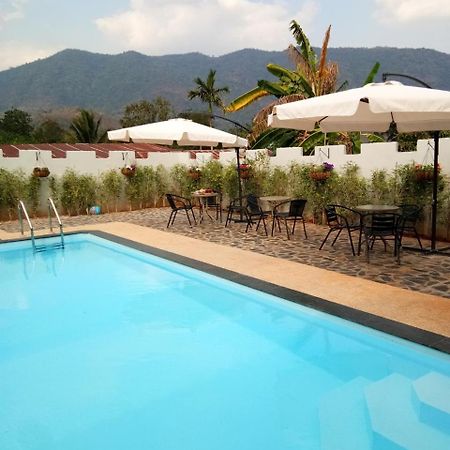 Thai Castle Resort Ban Thap Sila Exterior foto