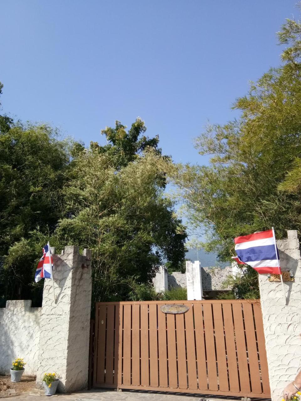 Thai Castle Resort Ban Thap Sila Exterior foto