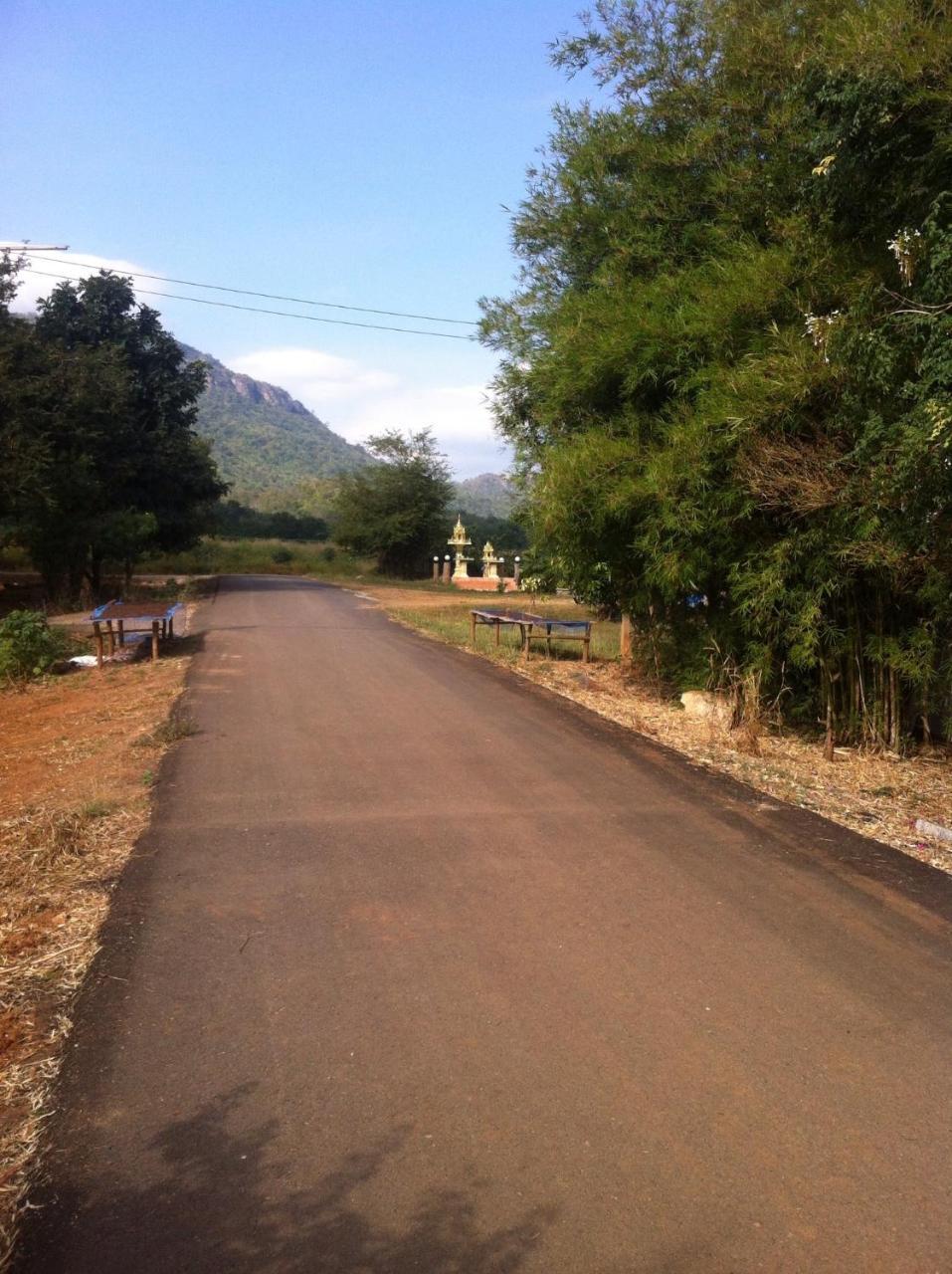 Thai Castle Resort Ban Thap Sila Exterior foto